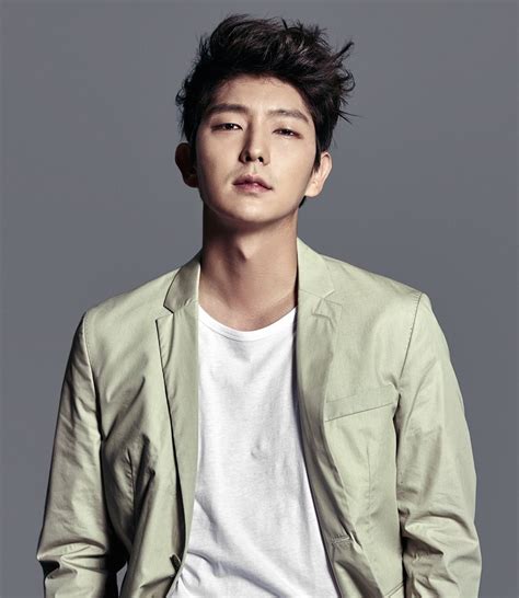 The Intriguing Dream of Lee Joon Gi and the SUV Trunk